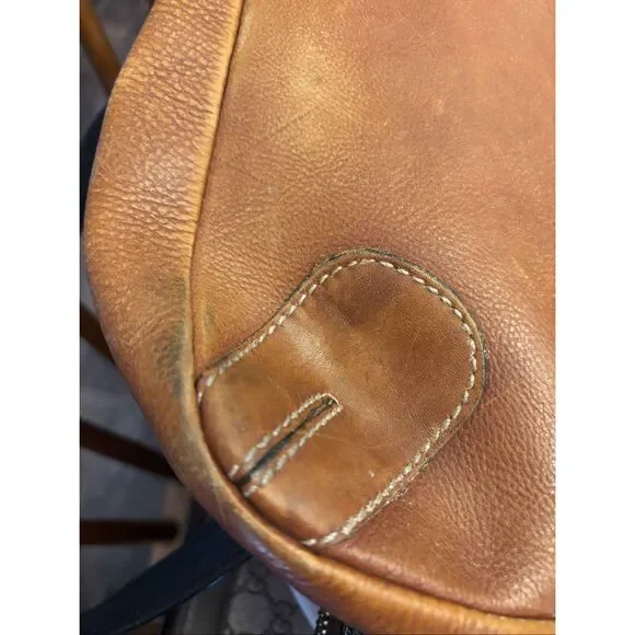 Leather shoulder bag - Picture 13 of 16